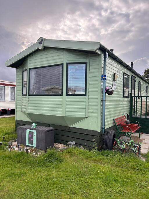 Red Lion Caravan Park, 阿布罗斯 外观 照片